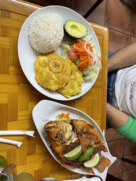 colombian restaurant near me 33312